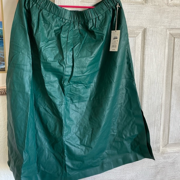 a new day Dresses & Skirts - NWTS Ladies Skirt